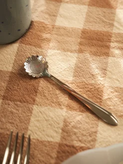 Søstrene Grene Service^Blomsterske