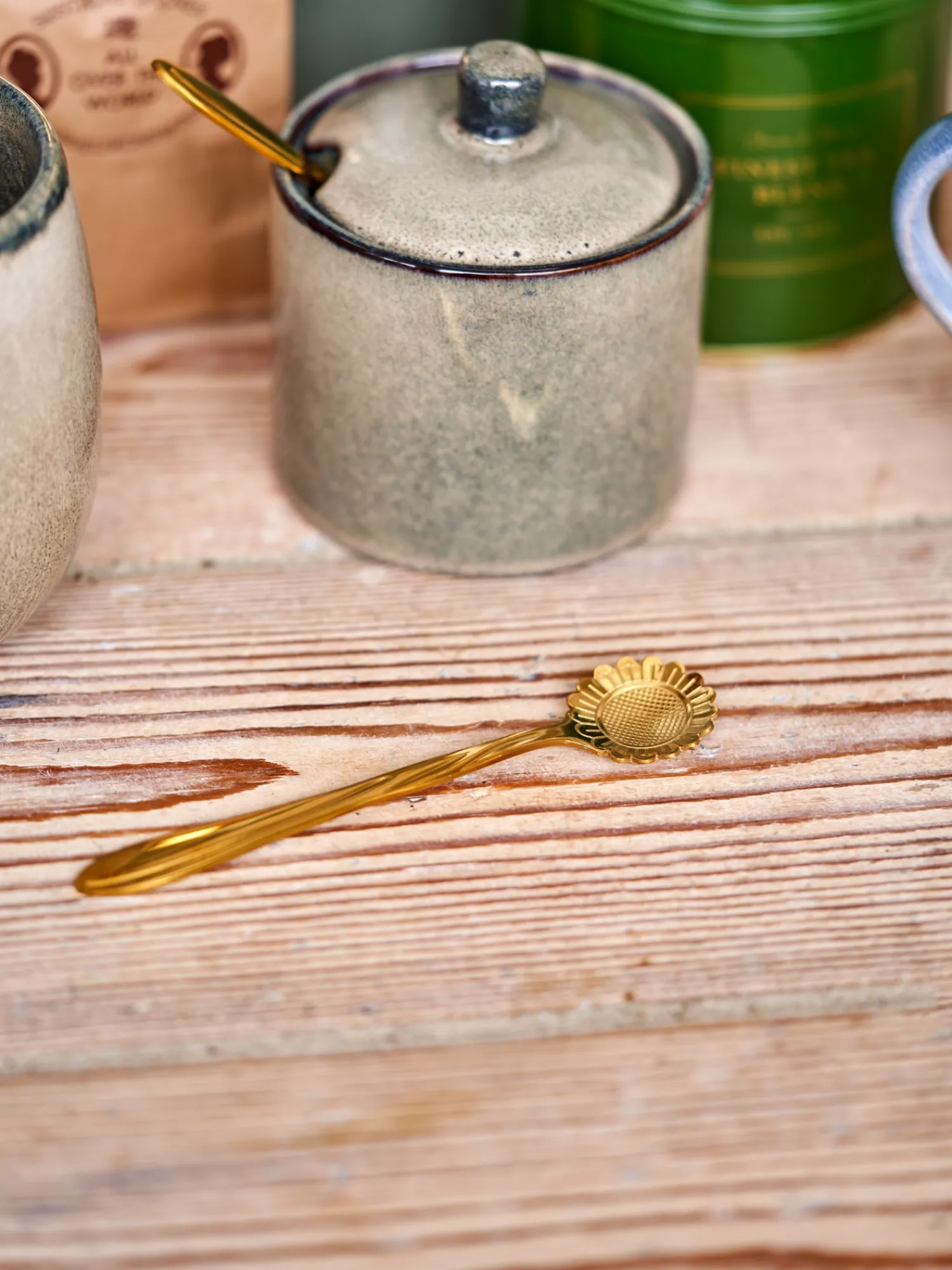 Søstrene Grene Service^Blomsterske