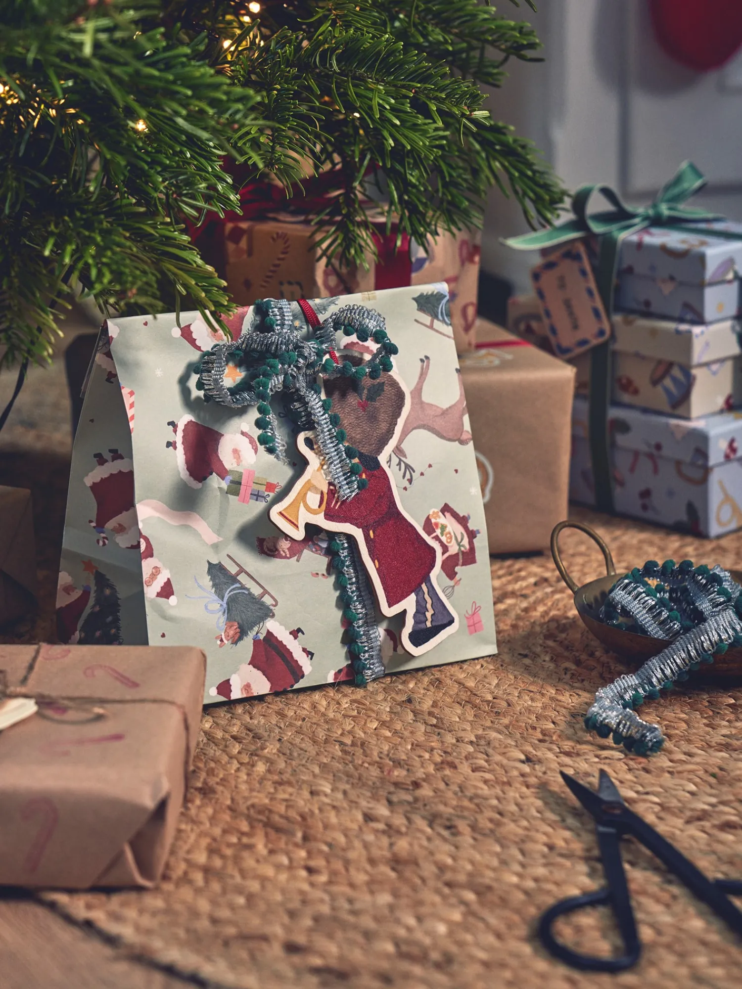 Søstrene Grene JuleIndpakning|Gavebånd^Bånd Med Ornament