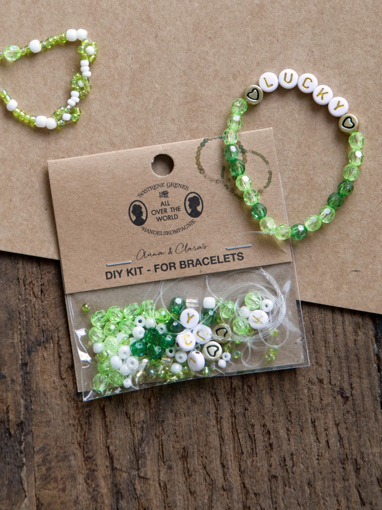 Søstrene Grene Diy-Kit^DIY-sæt Armbånd