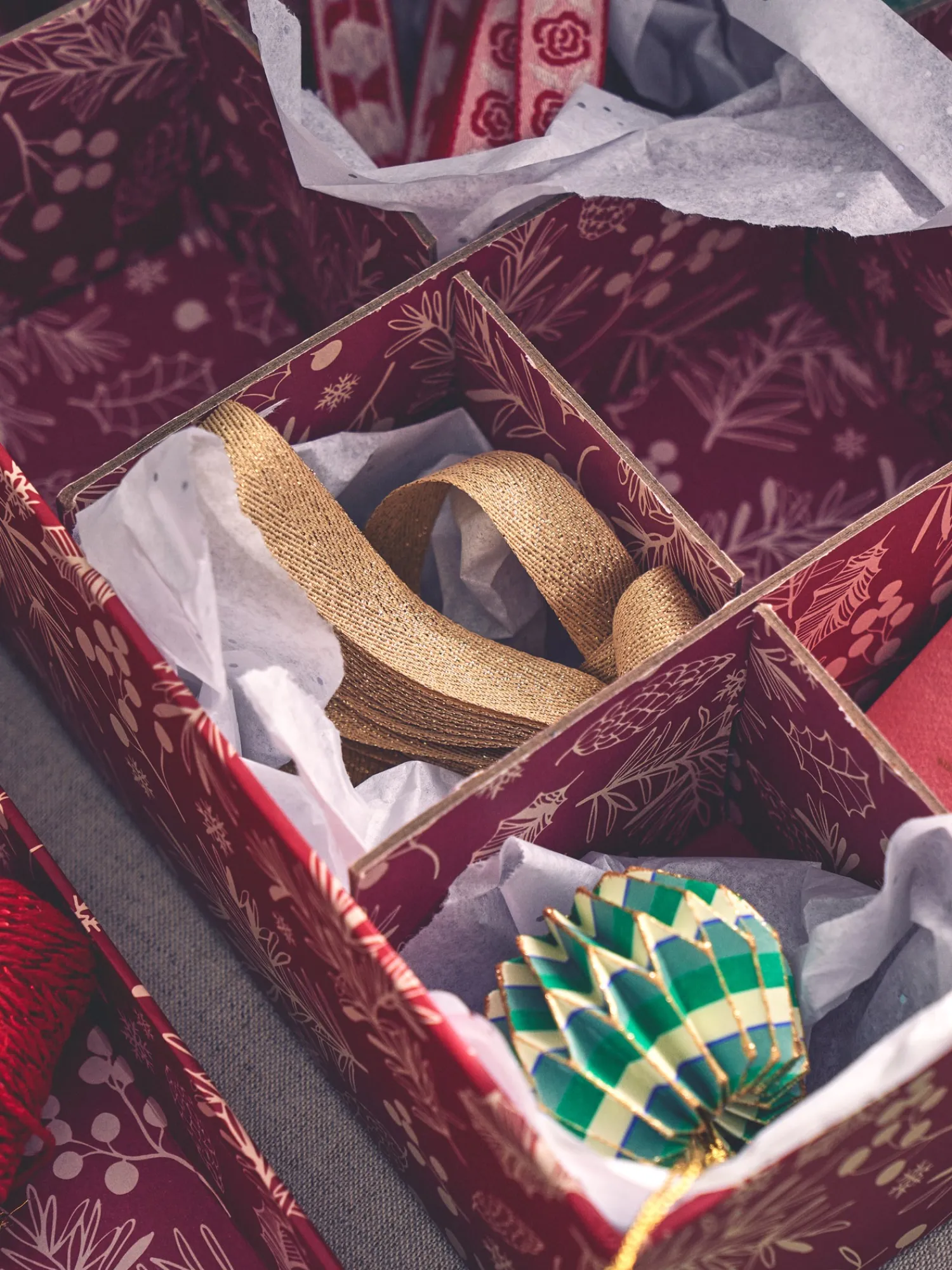 Søstrene Grene JuleIndpakning|Gavebånd^Gavebånd