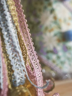 Søstrene Grene Garn- Og Sytilbehør^Gavebånd