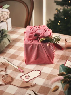 Søstrene Grene Jule­Indpakning|Gavepapir^Gaveindpakning I Stof