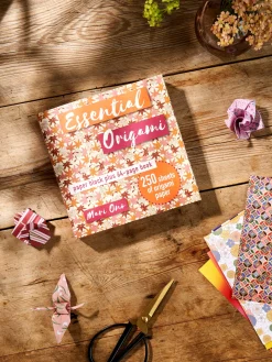 Søstrene Grene Coffee Table Books^Mindful Japanese Origami