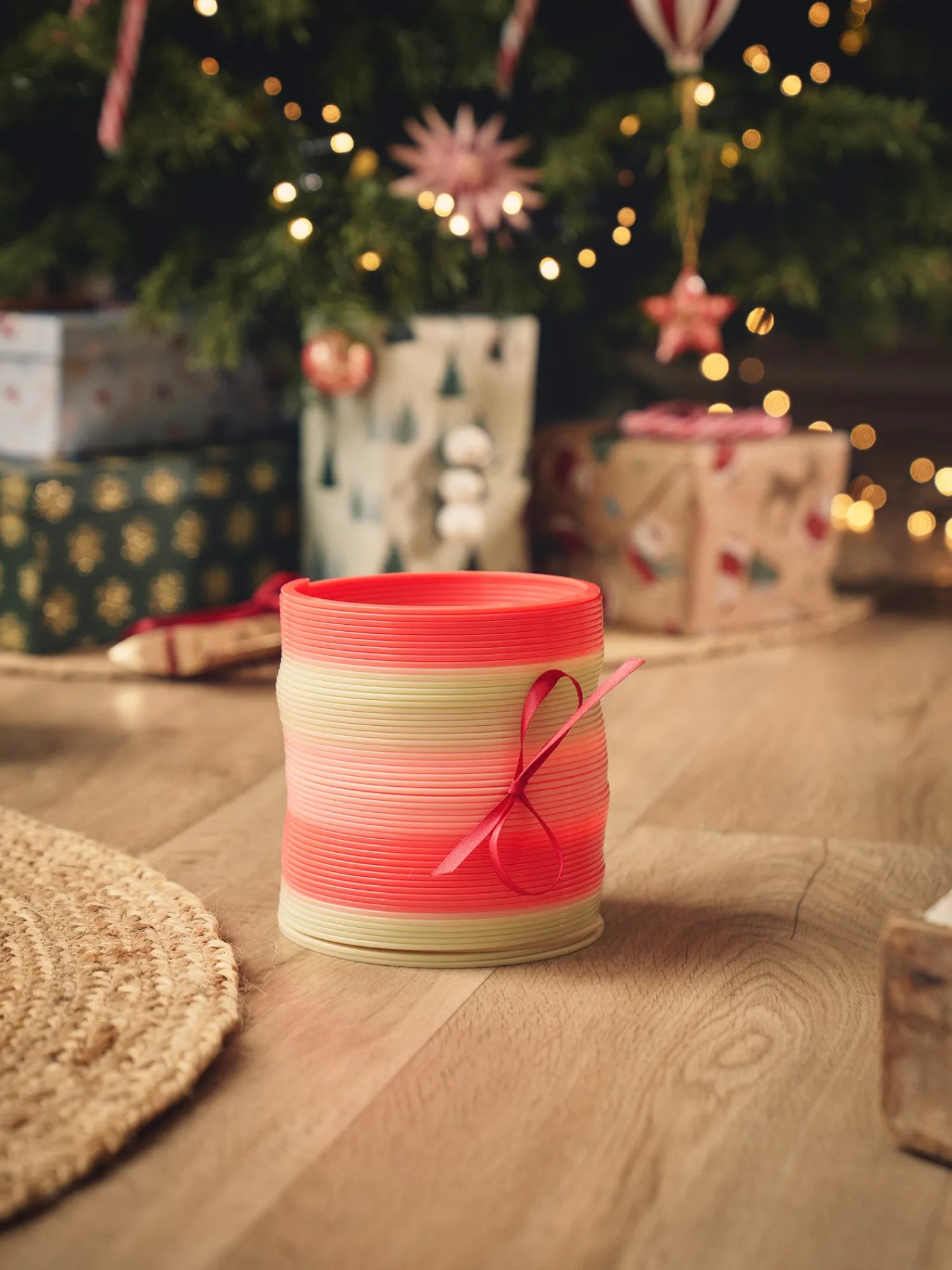 Børn Søstrene Grene UdendørsLeg^Regnbuefjeder