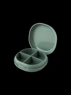 Søstrene Grene På Farten^Rejsepilleæske