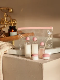 Søstrene Grene På Farten^Rejsesæt