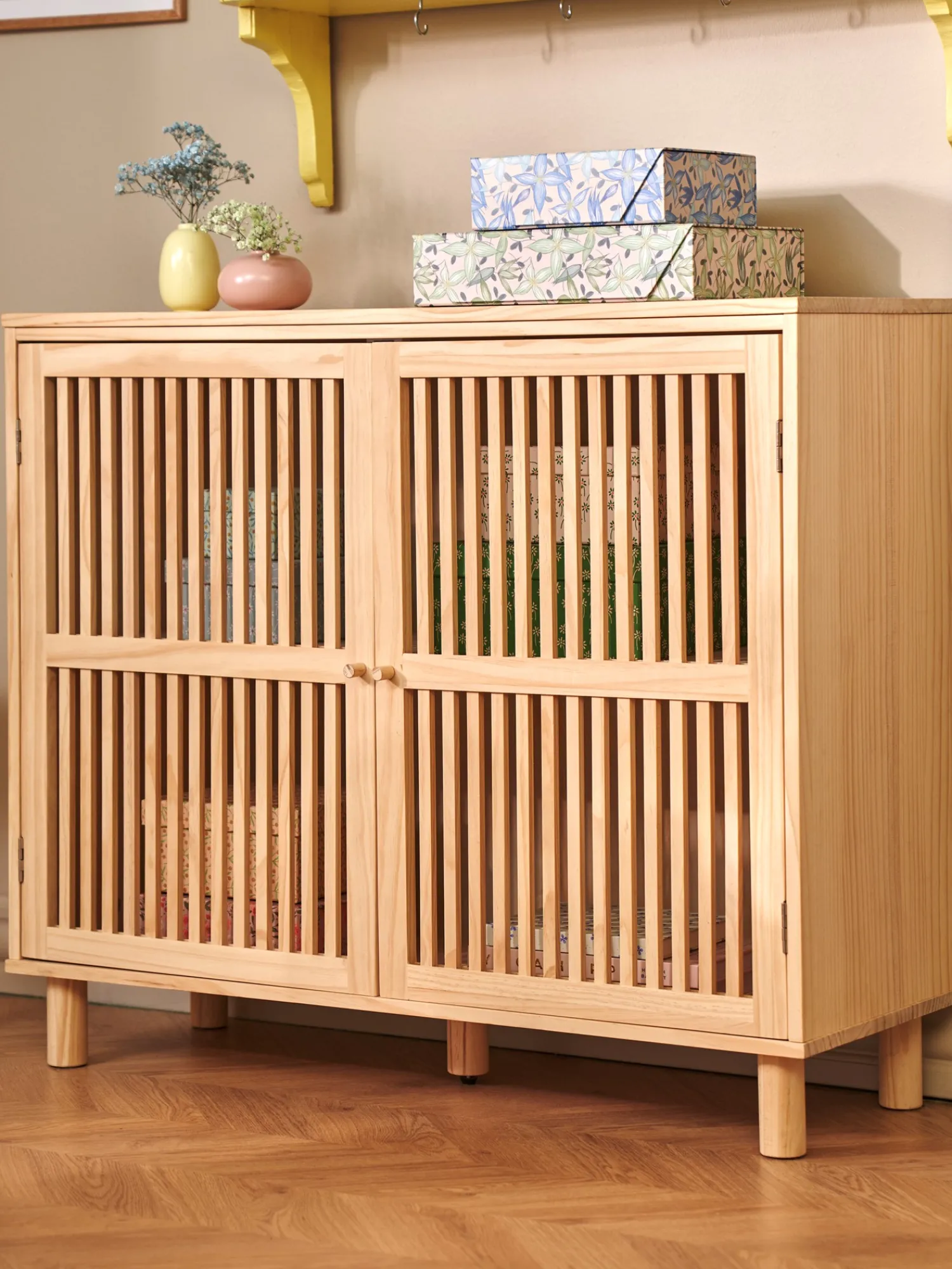 Søstrene Grene Skabe^Skab