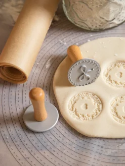 Søstrene Grene Bageartikler^Småkagestempel Med Sløjfemønster