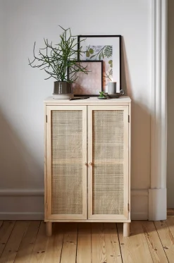 Søstrene Grene Skabe^Træskab